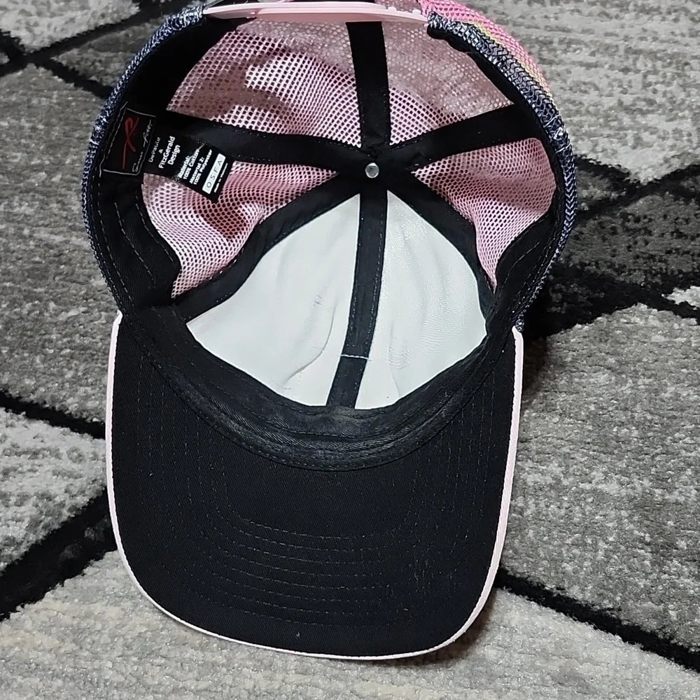 GRACE FOLLY PINK ALPINE PINK MESH SNAP-BACK TRUCKER CAP HAT